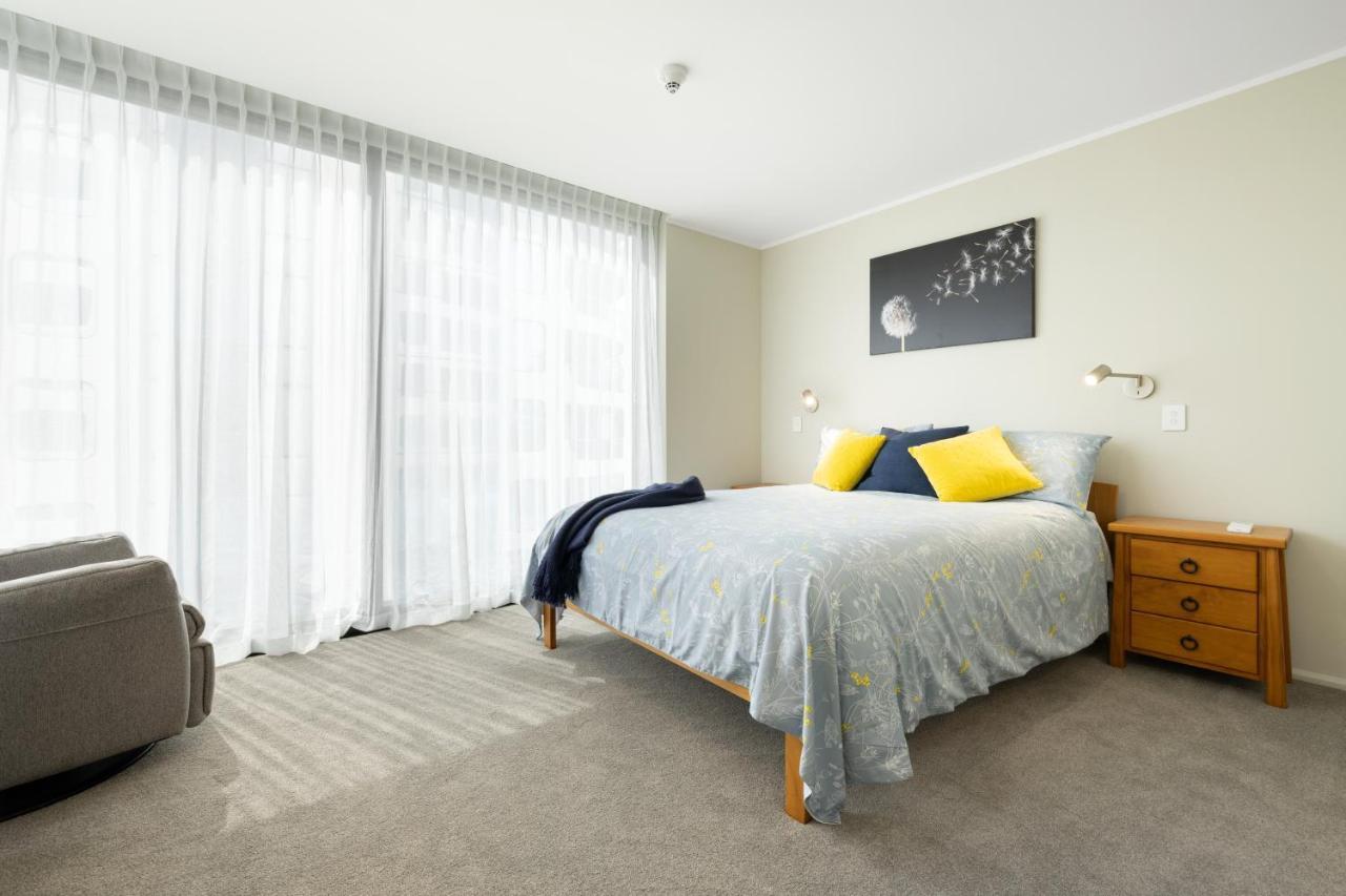 Spacious Oceanside Oasis Mount Maunganui Luaran gambar